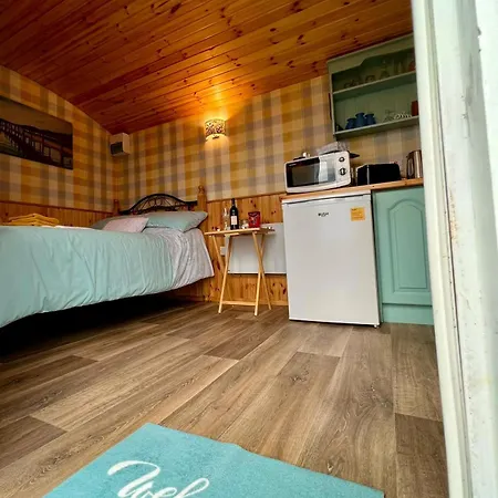 Shepherds Hut Greencastle Omagh Exterior photo